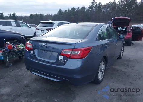 2015 Subaru Legacy 2.5I Premium z USA, uszkodzony, nr VIN 4S3BNAF68F3023187